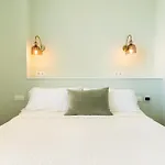 Apartamento De Paradas *